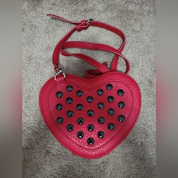 Kensie  Red Heart Studded Bag - Picture 1 of 3